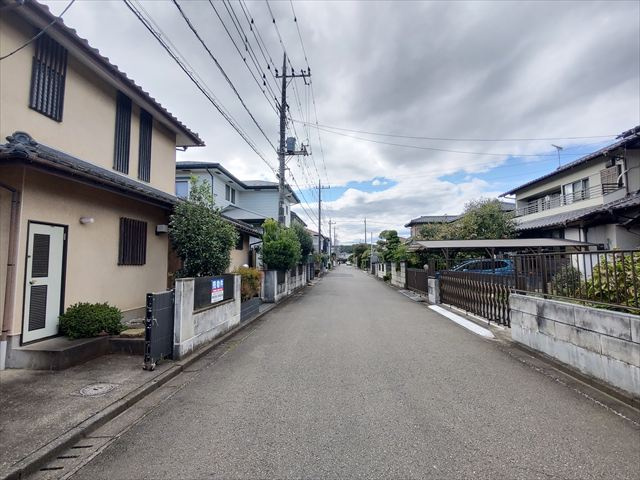 【前面道路含む現地写真】 | 川越市川鶴３丁目 | 閑静な住宅地です