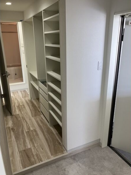 SQUARE大江の玄関