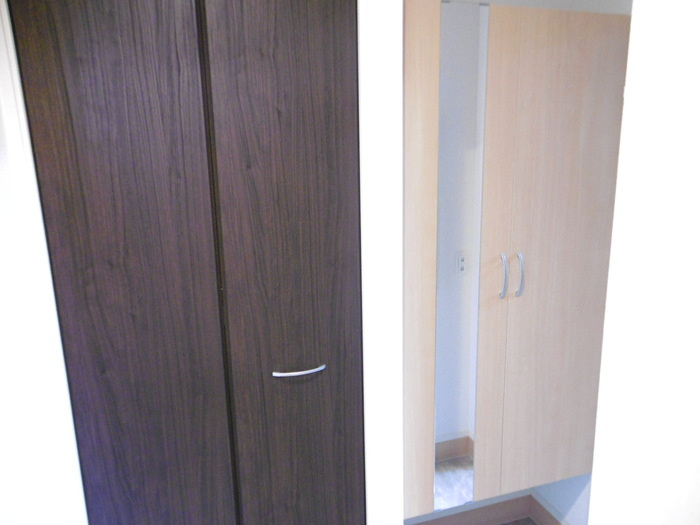 ディーモンテ深井沢町の玄関