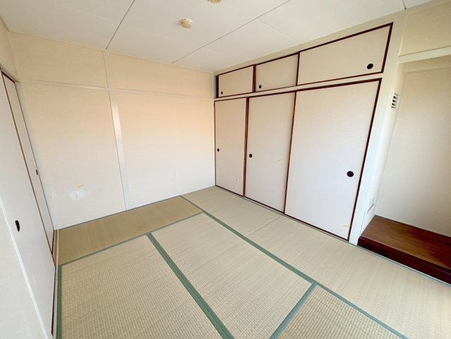 クリーンハイツ豊里の和室