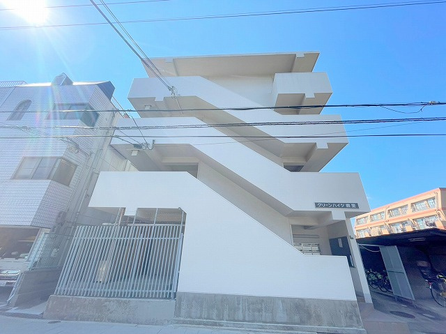 クリーンハイツ豊里の外観