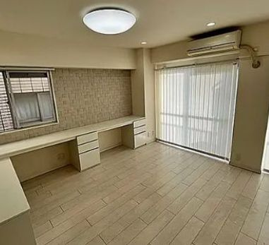 【居間・リビング】 | 中銀京橋マンシオン | リビングです