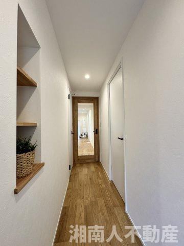 パラシオン鎌倉玉縄の玄関|明るい玄関です