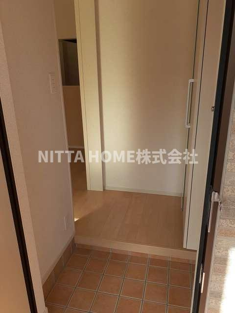 ジットの玄関|シューズボックス付きの玄関です★