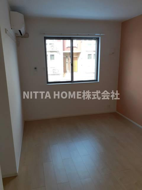 ジットの内装|洋室は６帖のお部屋になります◇