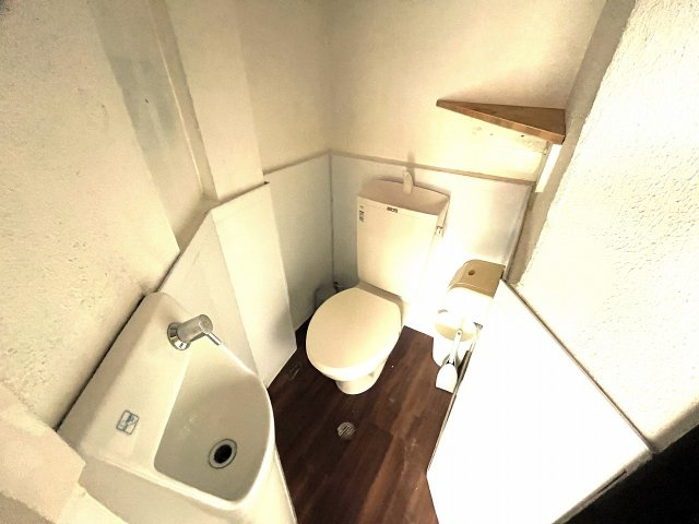 大阪市北区松ケ枝町の店舗一部のトイレ