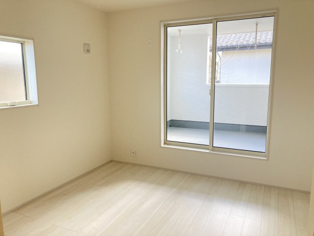 リーブルガーデンＳ前橋市大利根町第７　1号棟の洋室|２階：洋室２です