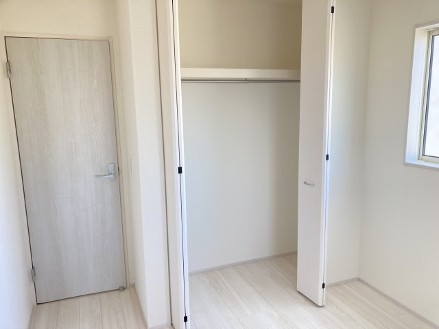 リーブルガーデンＳ前橋市大利根町第７　1号棟の収納|２階：洋室３収納です。