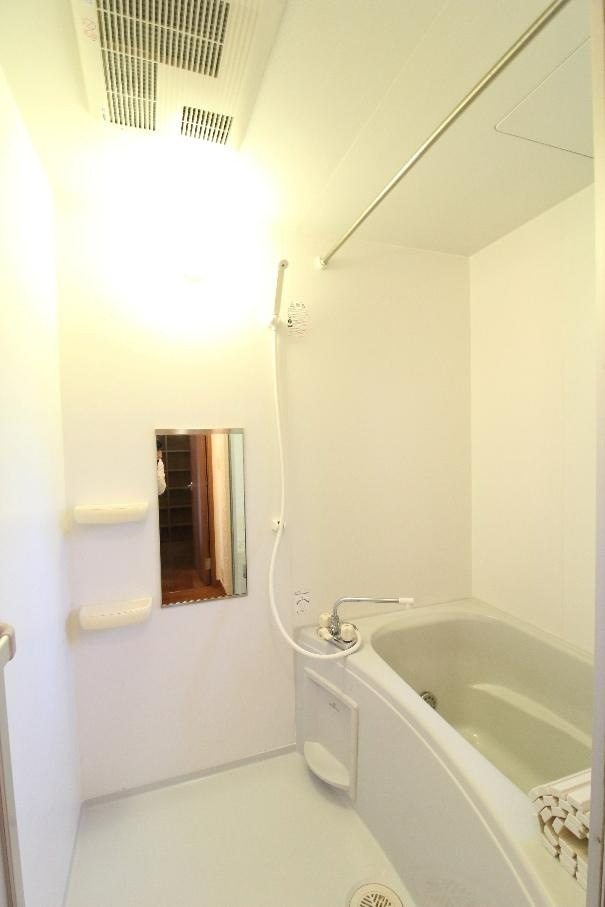 エトワール・Ｍの浴室|★追い焚き機能付き★