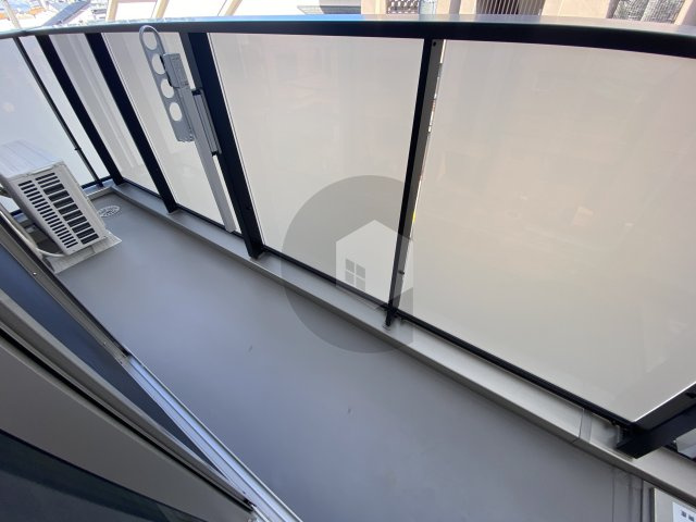 D-room東花園のバルコニー