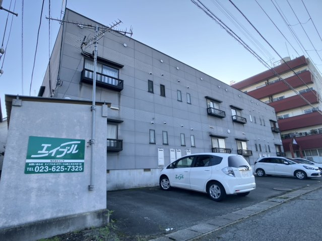 コンフォート鎌田B