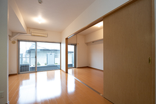 クロスフォート砧の居間・リビング|※写真は同タイプ住戸です。