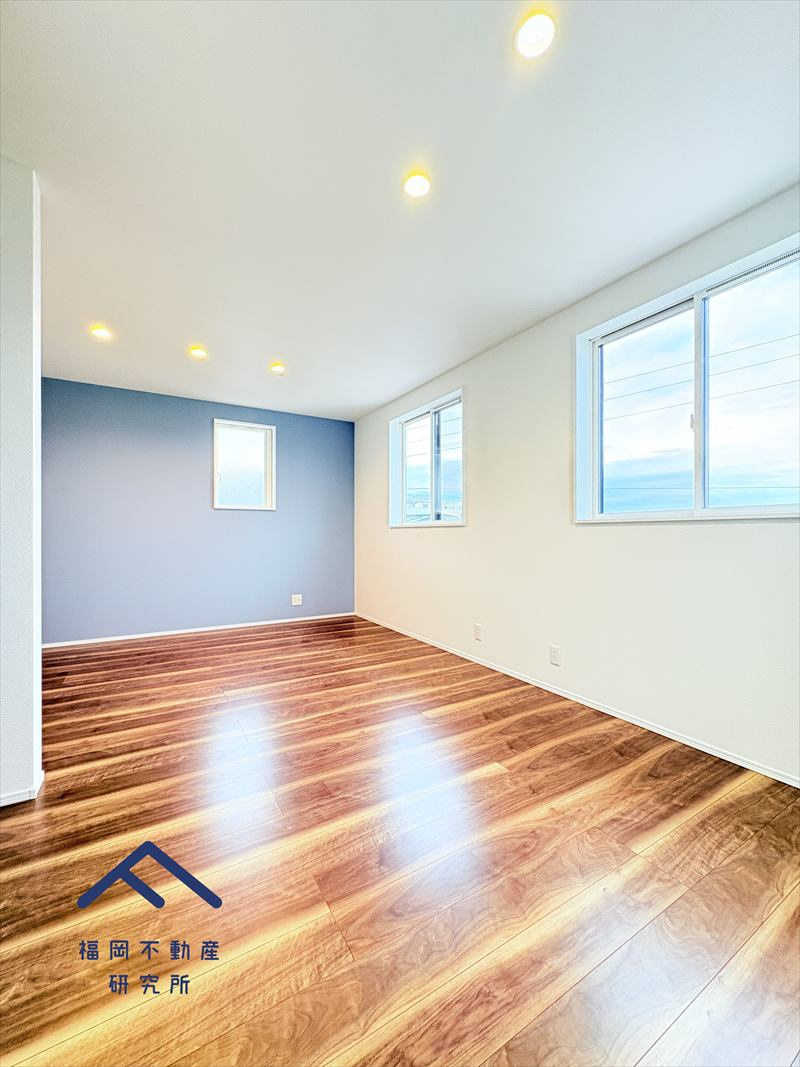 南区柏原２丁目　戸建ての洋室