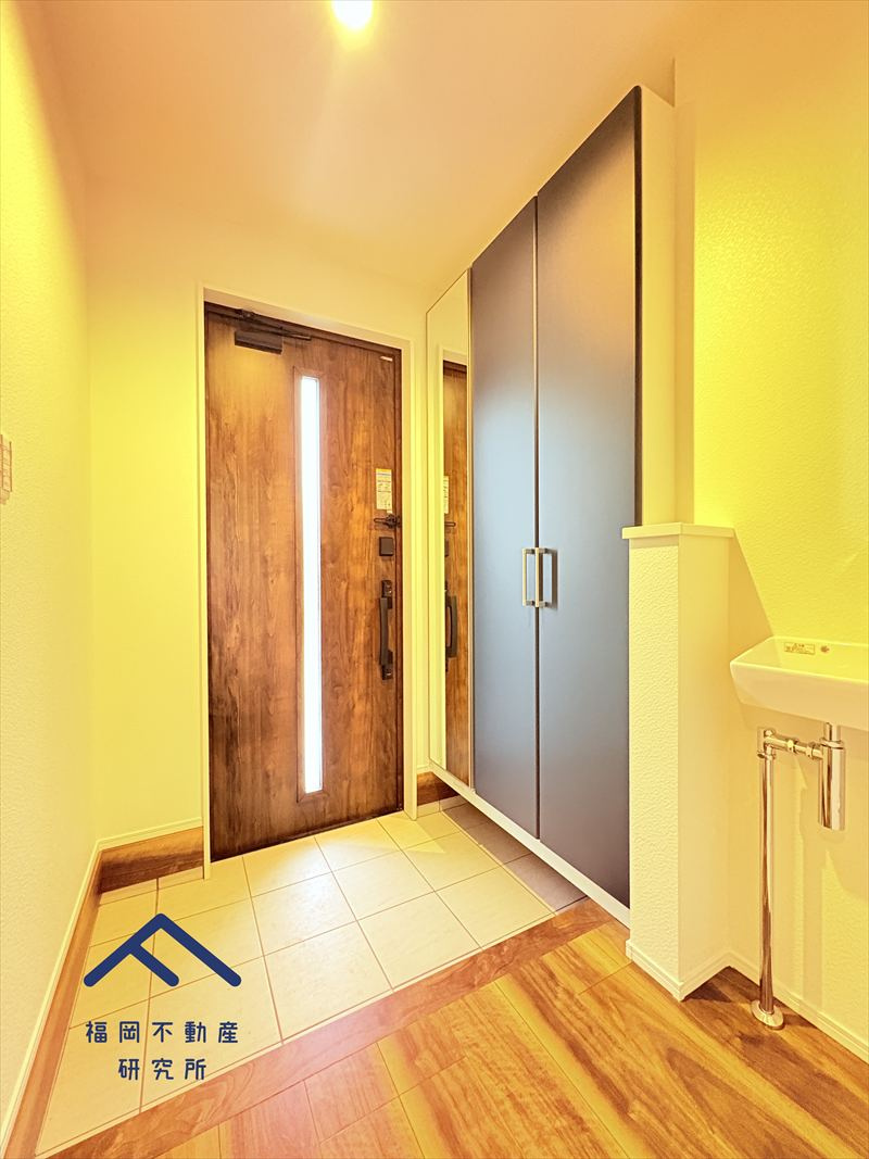 南区柏原２丁目　戸建ての玄関