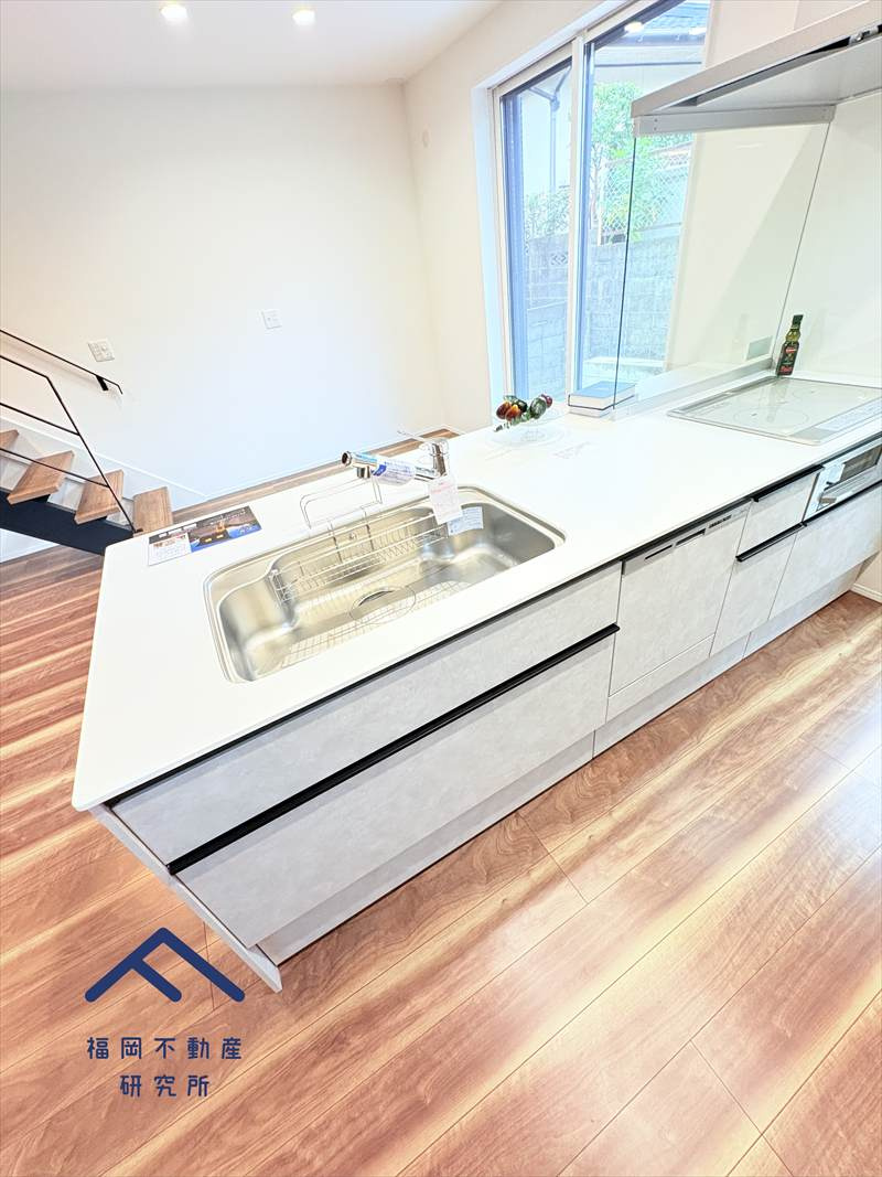 南区柏原２丁目　戸建てのキッチン