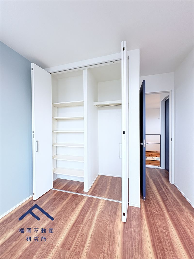 南区柏原２丁目　戸建ての収納