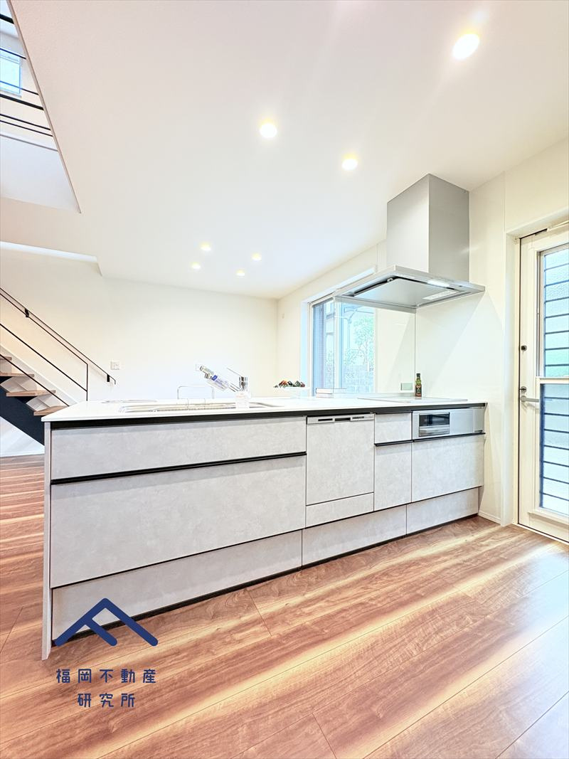 南区柏原２丁目　戸建てのキッチン