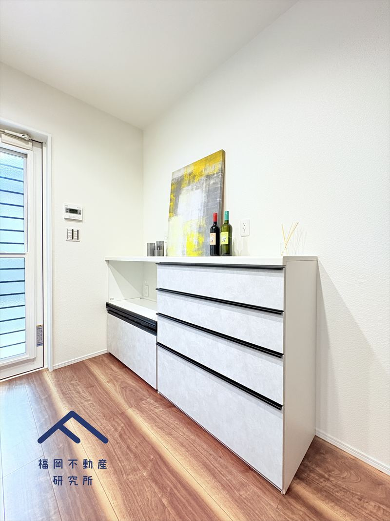 南区柏原２丁目　戸建ての居間・リビング