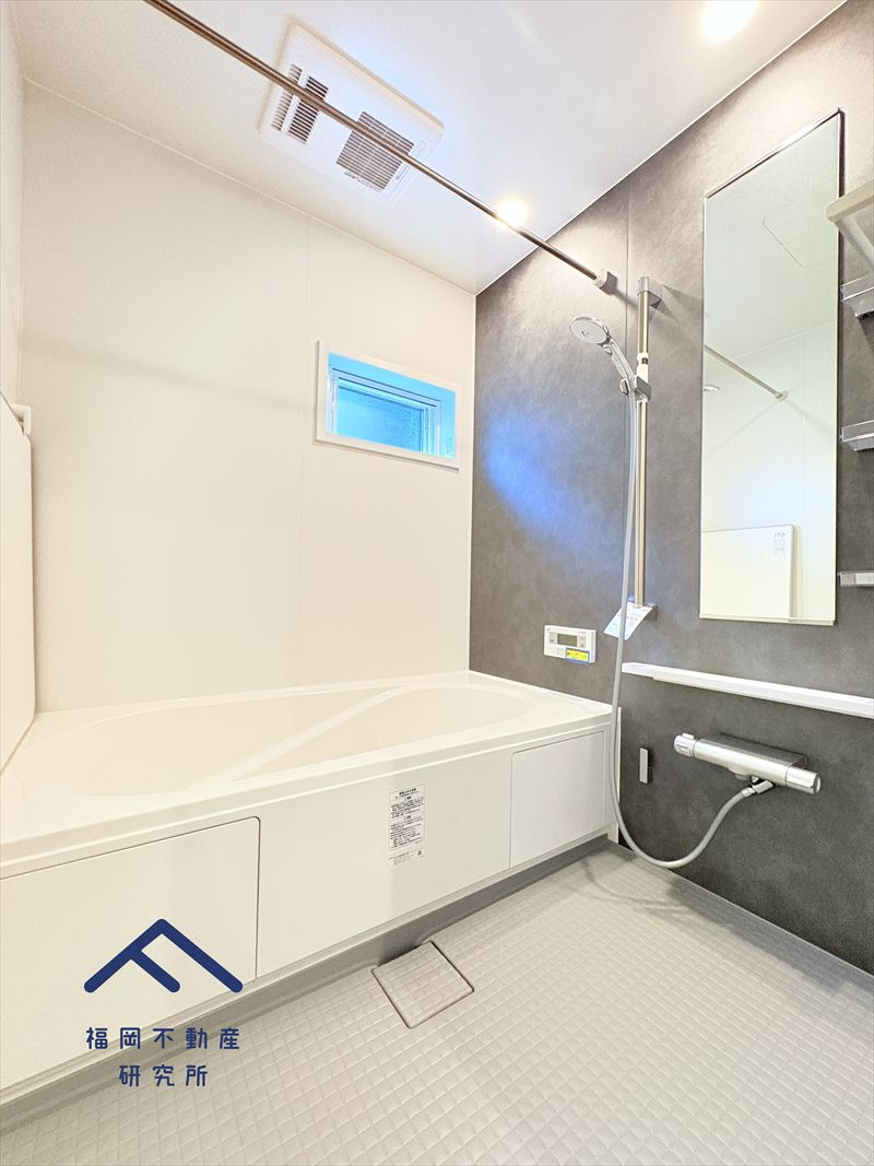 南区柏原２丁目　戸建ての浴室