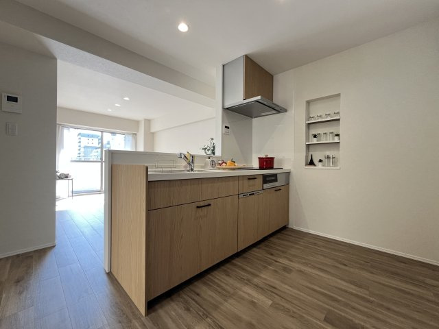 小島第2スカイハイツの居間・リビング