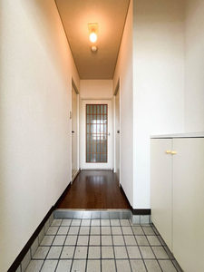 泉大津市池浦町１丁目のハイツの玄関|毎日通る玄関はこちらです