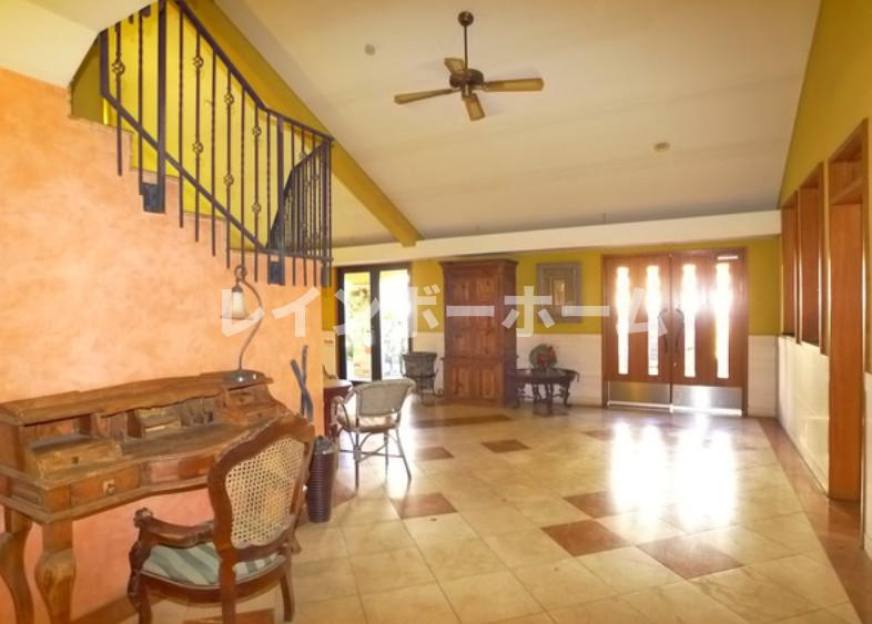 仲介手数料（賃料の1.10ヵ月）の50％OFF対象物件！のロビー|ゆとりのあるロビーです