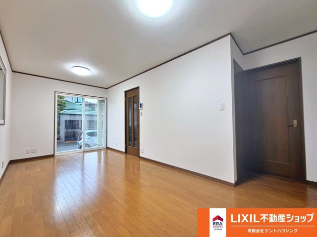 中古戸建　西つつじヶ丘霧島台2丁目の居間・リビング