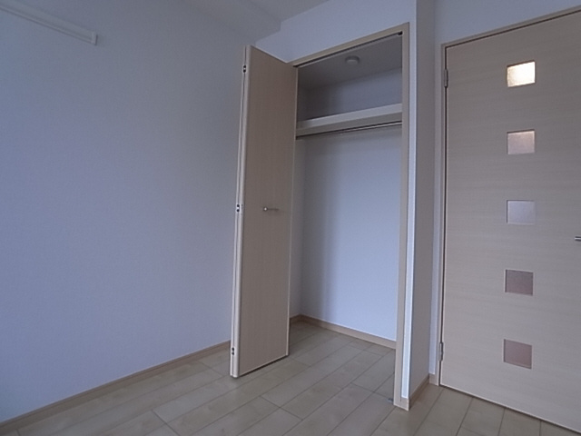 神戸市長田区大橋町８丁目の賃貸マンションの収納|クローゼット