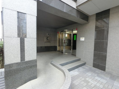 カスタリア船橋のエントランス