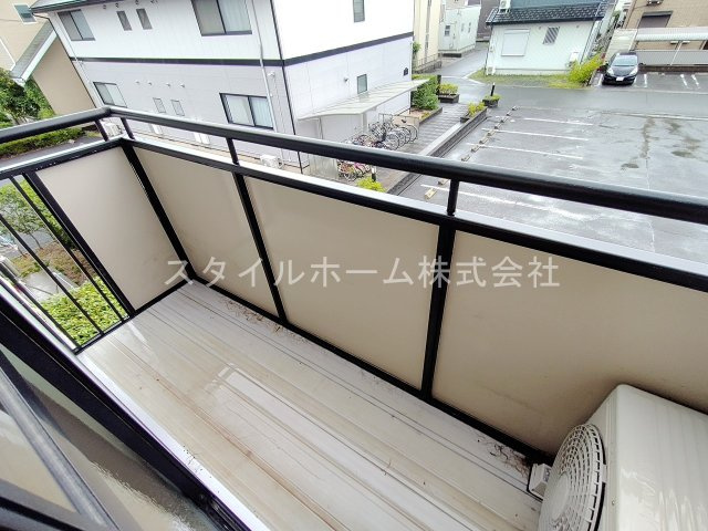 コンフォール東新Ｂのバルコニー|同建物内別部屋の写真です。