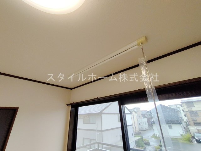 コンフォール東新Ｂの設備|同建物内別部屋の写真です。