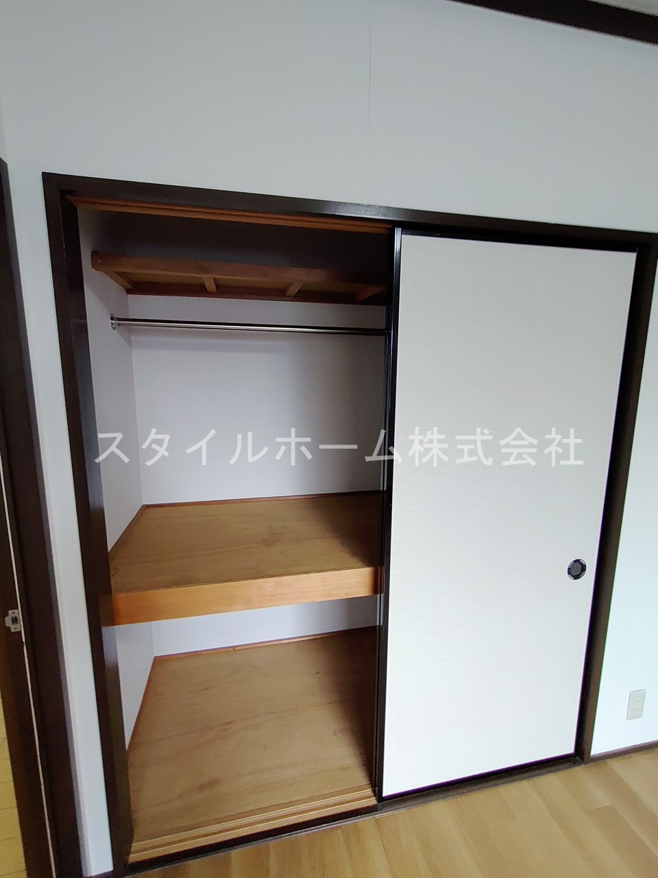 コンフォール東新Ｂの収納|同建物内別部屋の写真です。