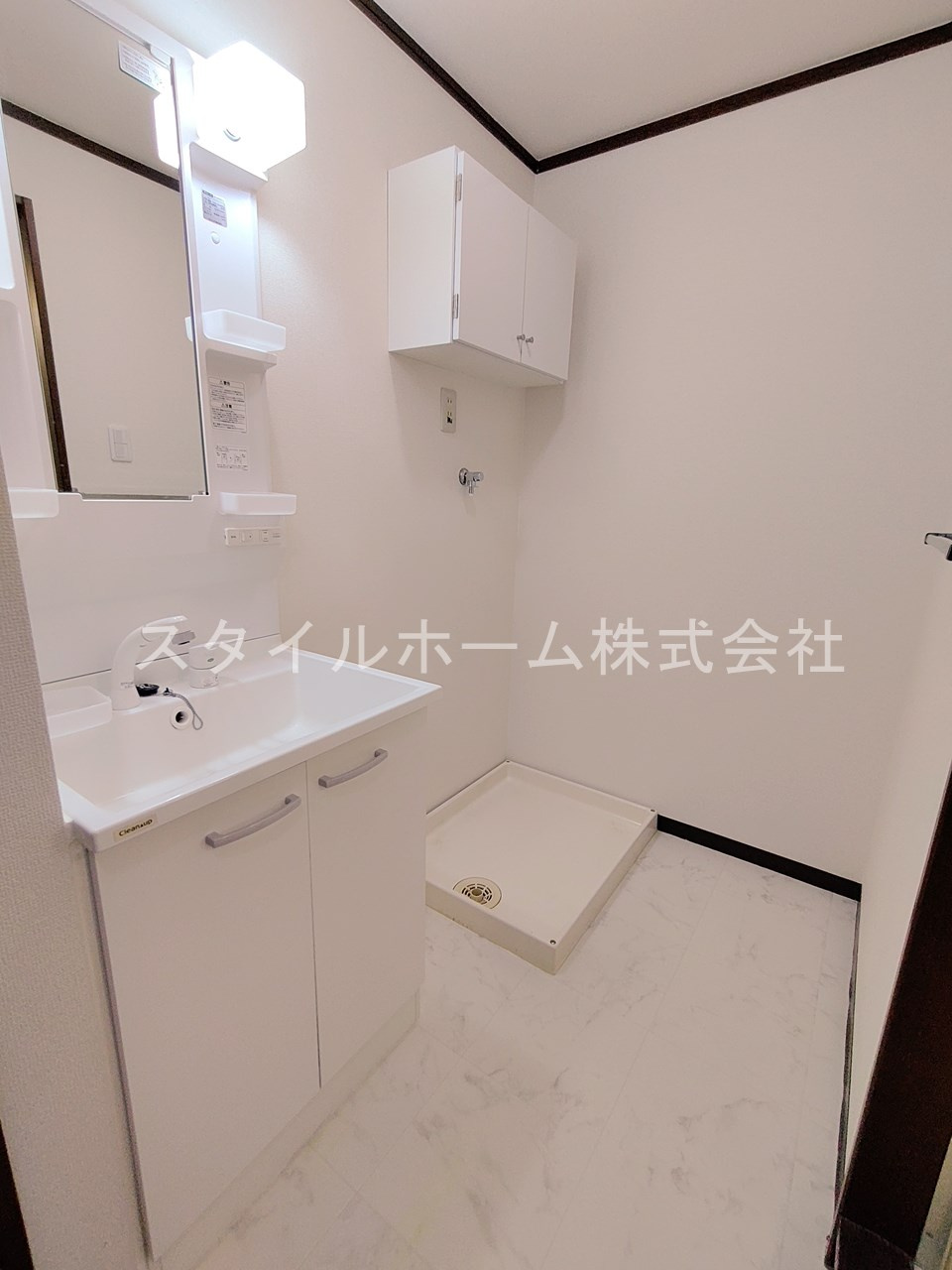 コンフォール東新Ｂの洗面所|同建物内別部屋の写真です。