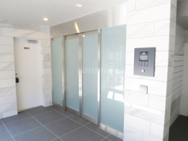 フュージョナル北赤羽DUEのロビー|素敵なエントランスです☆