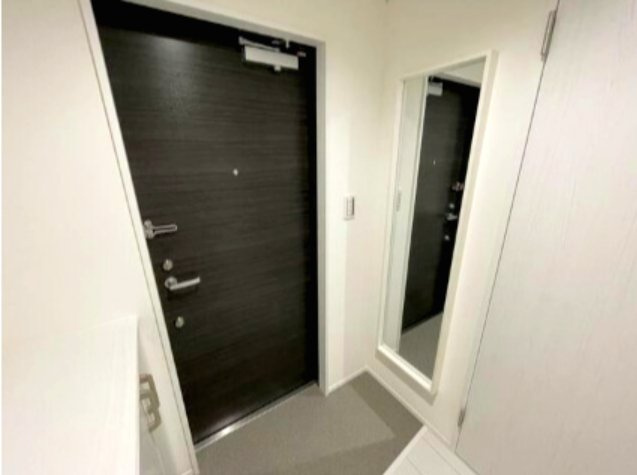 メゾン・ドゥ・アッシュカシワの玄関