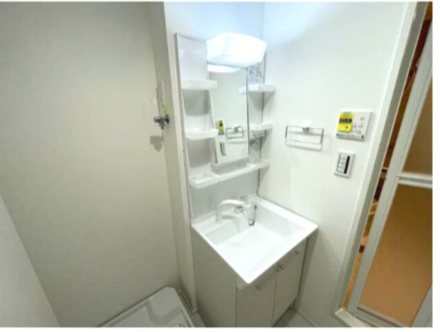 メゾン・ドゥ・アッシュカシワの独立洗面台