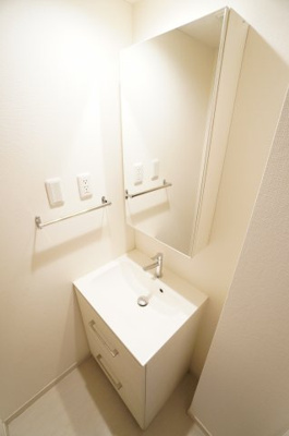 【独立洗面台】 | リブリ・ルームス弁天3-Ⅱ | ※同物件・同タイプの写真です。