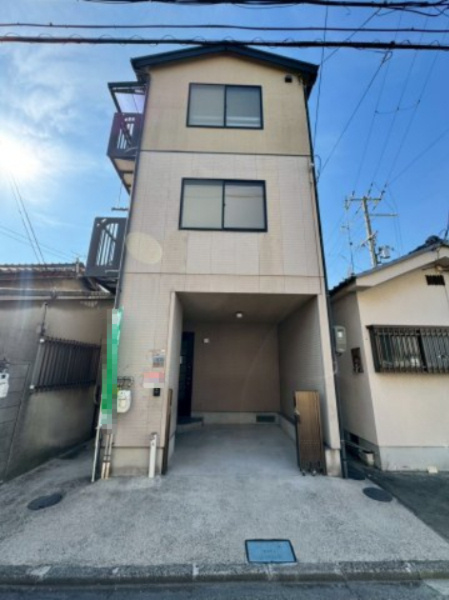守口市東光町2丁目の前面道路含む現地写真|令和7年6月リフォーム済み！
3LDK全居室約6帖以上ございます！