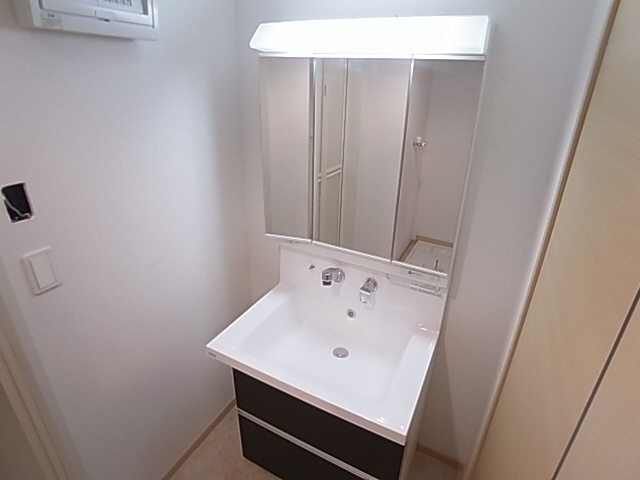 神戸市長田区大橋町８丁目の賃貸マンションの洗面所|シャンプードレッサー