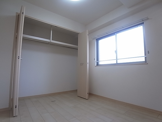 神戸市長田区大橋町８丁目の賃貸マンションの収納|クローゼット