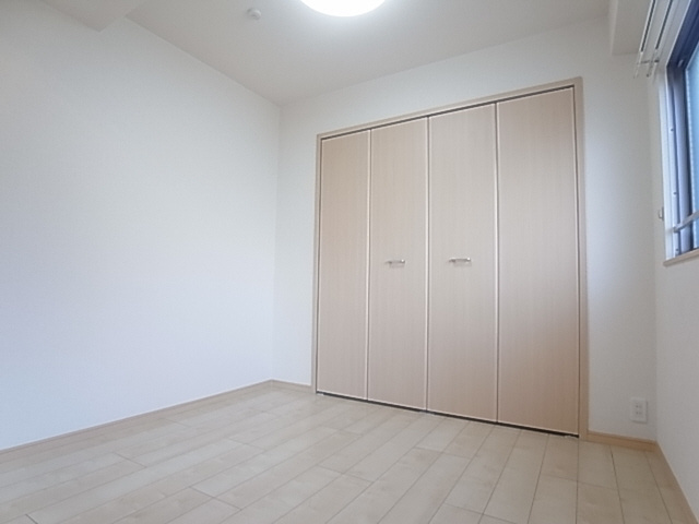 神戸市長田区大橋町８丁目の賃貸マンションの内装|洋室