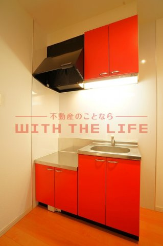 リブレア津福本町【キャッシュバック対象物件】のキッチン|コンパクトなキッチンで掃除もラクラク