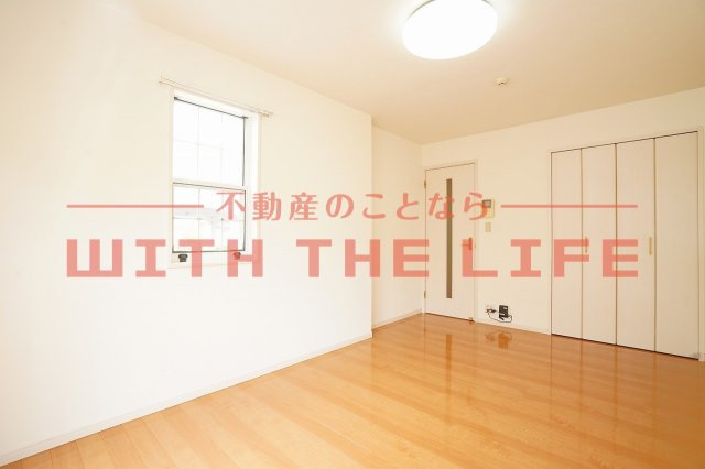 リブレア津福本町【キャッシュバック対象物件】の寝室|落ち着いた色調の寝室です