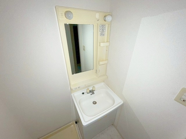 第3北浦ハイツの独立洗面台