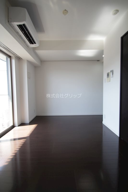 プレディアスタイル横濱沢渡の居間・リビング