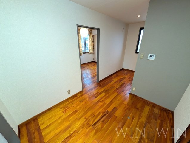 ユトリロ牛川の内装