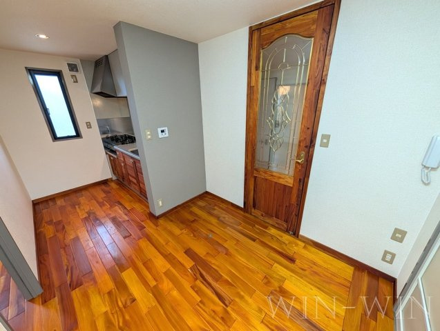 ユトリロ牛川の内装