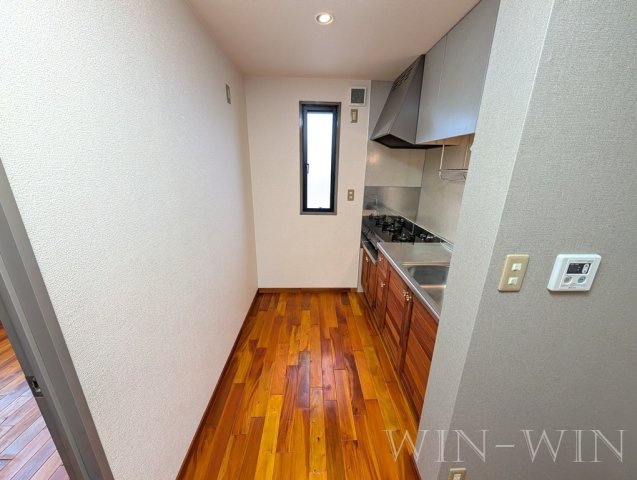 ユトリロ牛川のキッチン