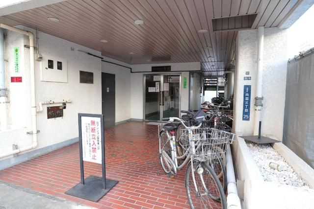 チサンマンション両国のエントランス