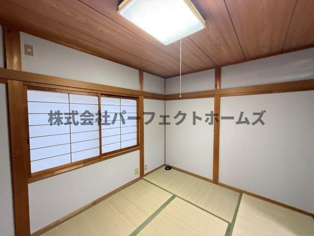 川勝町戸建　賃貸の和室|和室があれば、来客や子供用のスペースとして活躍します